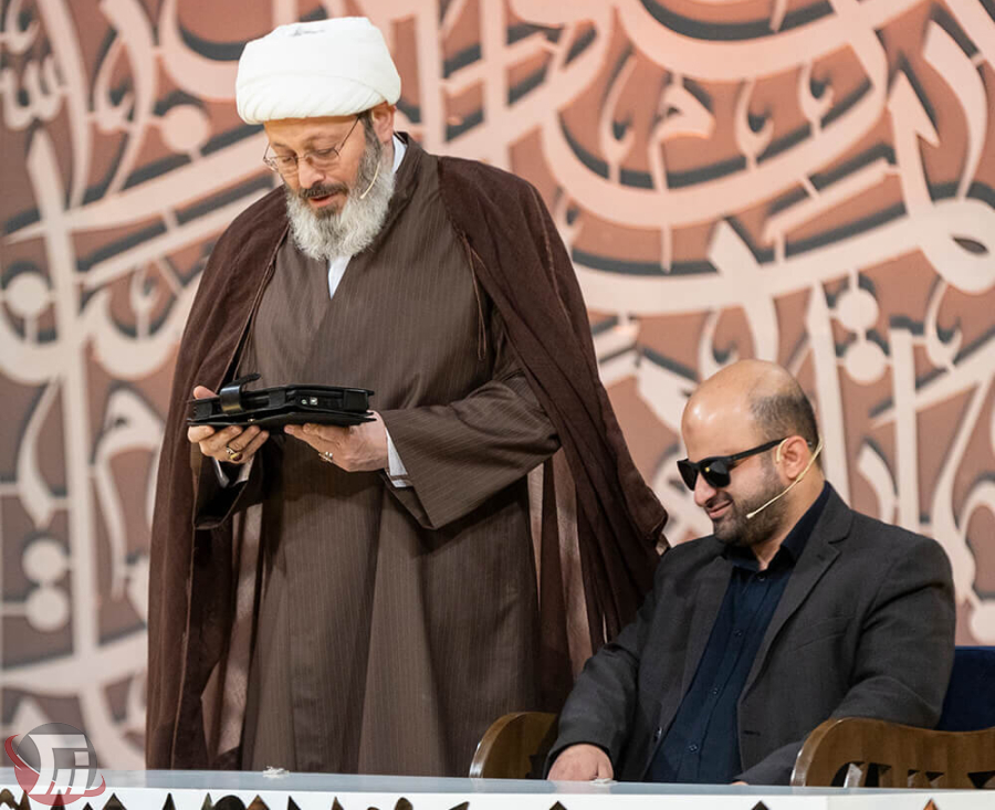 روشنایی در تاریکی