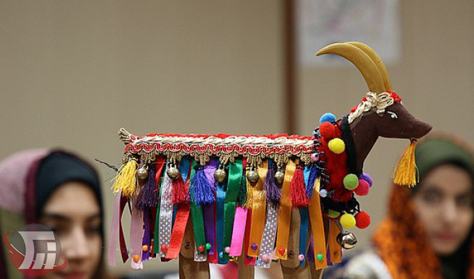 برگزاری آیین کهن «تکم‌گردانی» لرستان در جشنواره عروسکی برق
