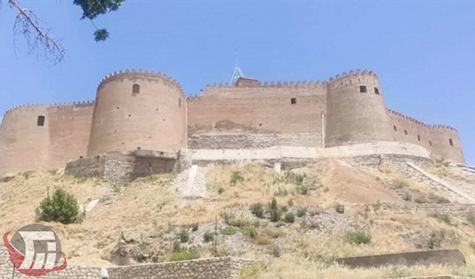 احیای دیوار ۱۰۰۰ ساله دوازده برجی خرمآباد