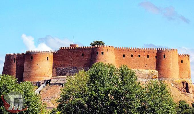 آخرین وضعیت ساماندهی حریم قلعه تاریخی «فلک الافلاک» خرم‌آباد