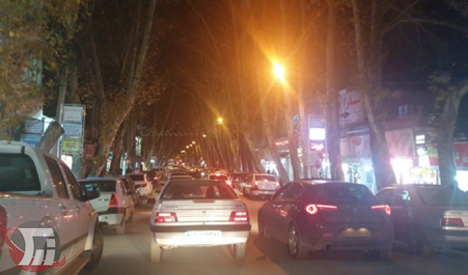 معظلات شهری خرمآباد؛ مثنوی هفتاد من کاغذ