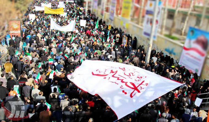 این مردمان فراخسینهی سختجانِ دستتنگ! راهپيمايي 22 بهمن در خرم آباد